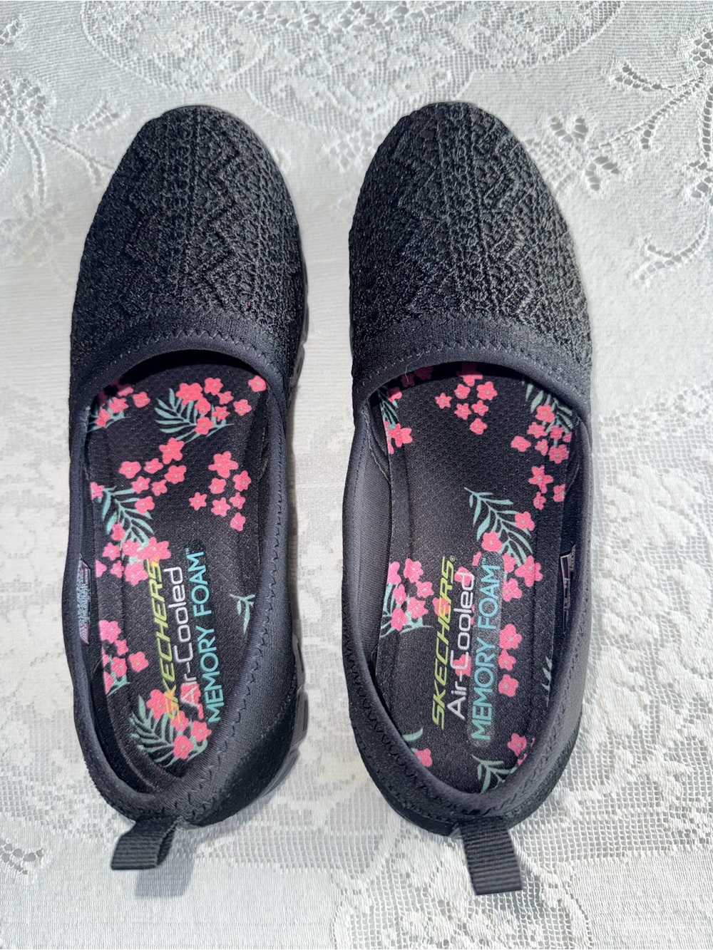 Skechers Air-Cooled Memory Foam Black Lace Slip On Flats 23422 BBK Womens 9.5 - Picture 4 of 9